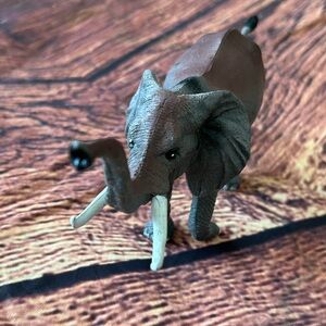 African Elephant Wildlife 8” Animal‎ Figure Jungle Plastic Gray White Tusks
